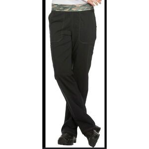 Dickie’s camo top relaxed scrubs